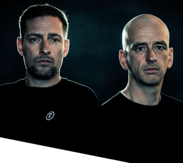 2 Sick Puppiez - Twisted Artists